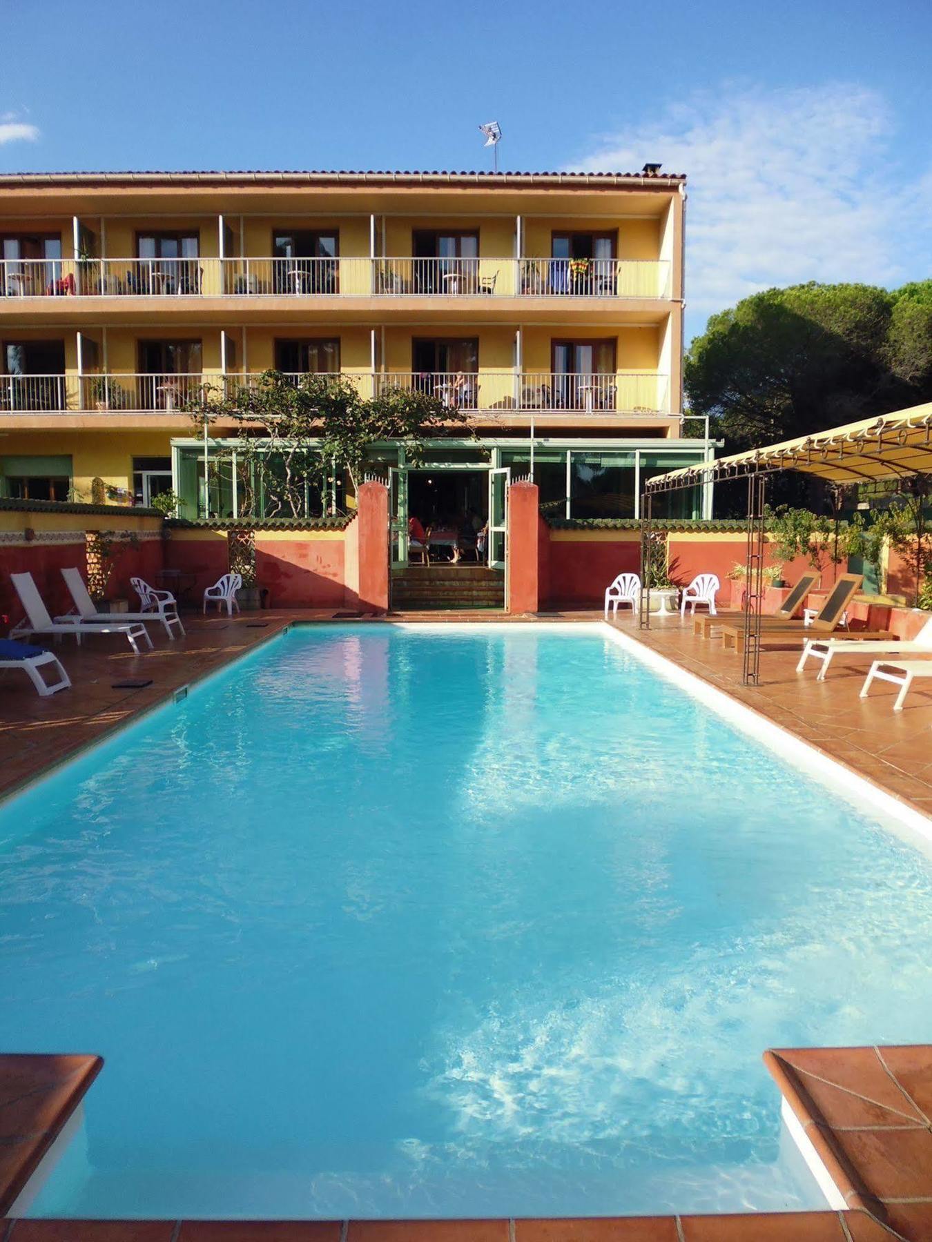 Hotel Cyrnea Calvi  Exterior foto