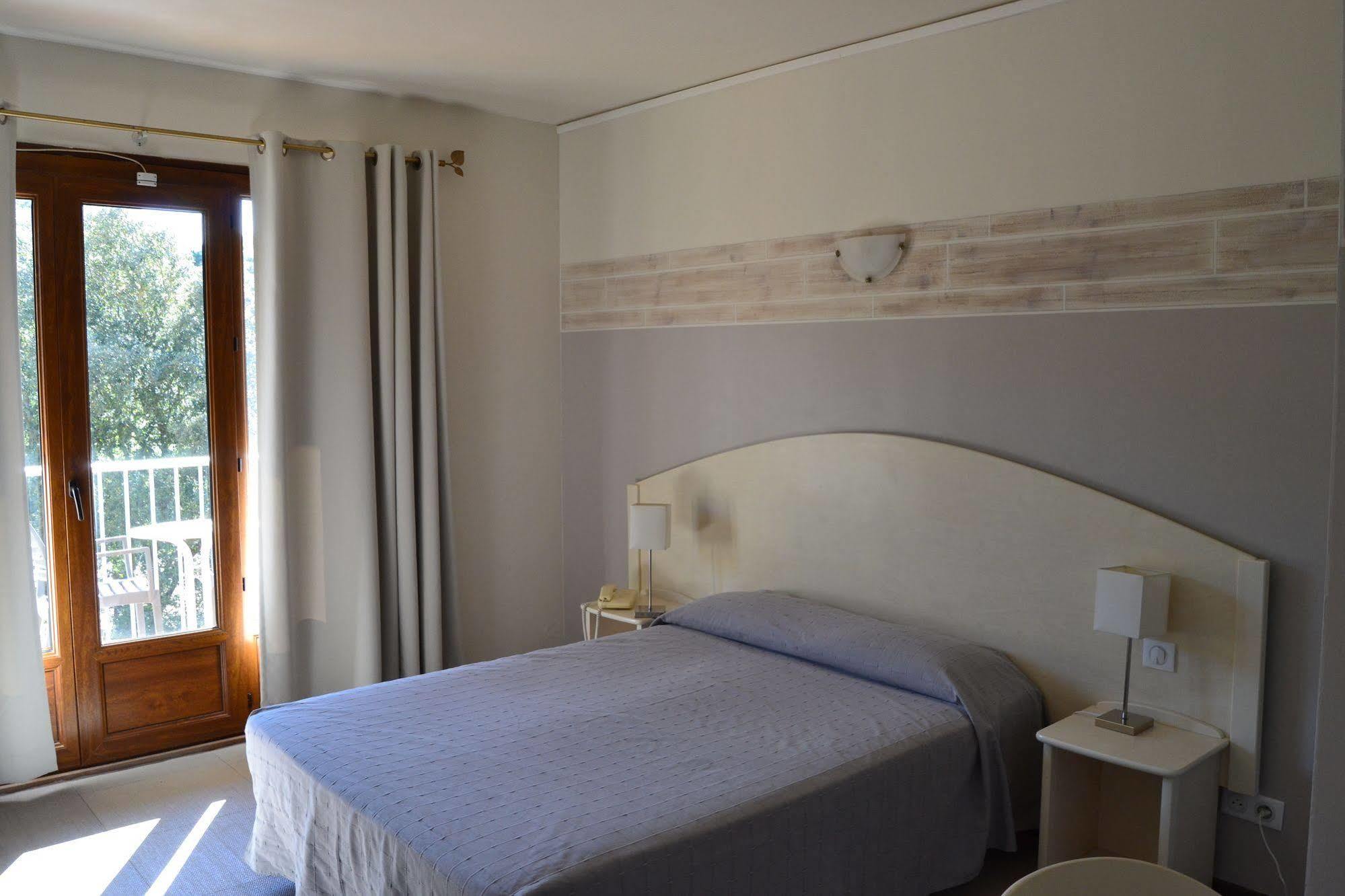 Hotel Cyrnea Calvi  Exterior foto